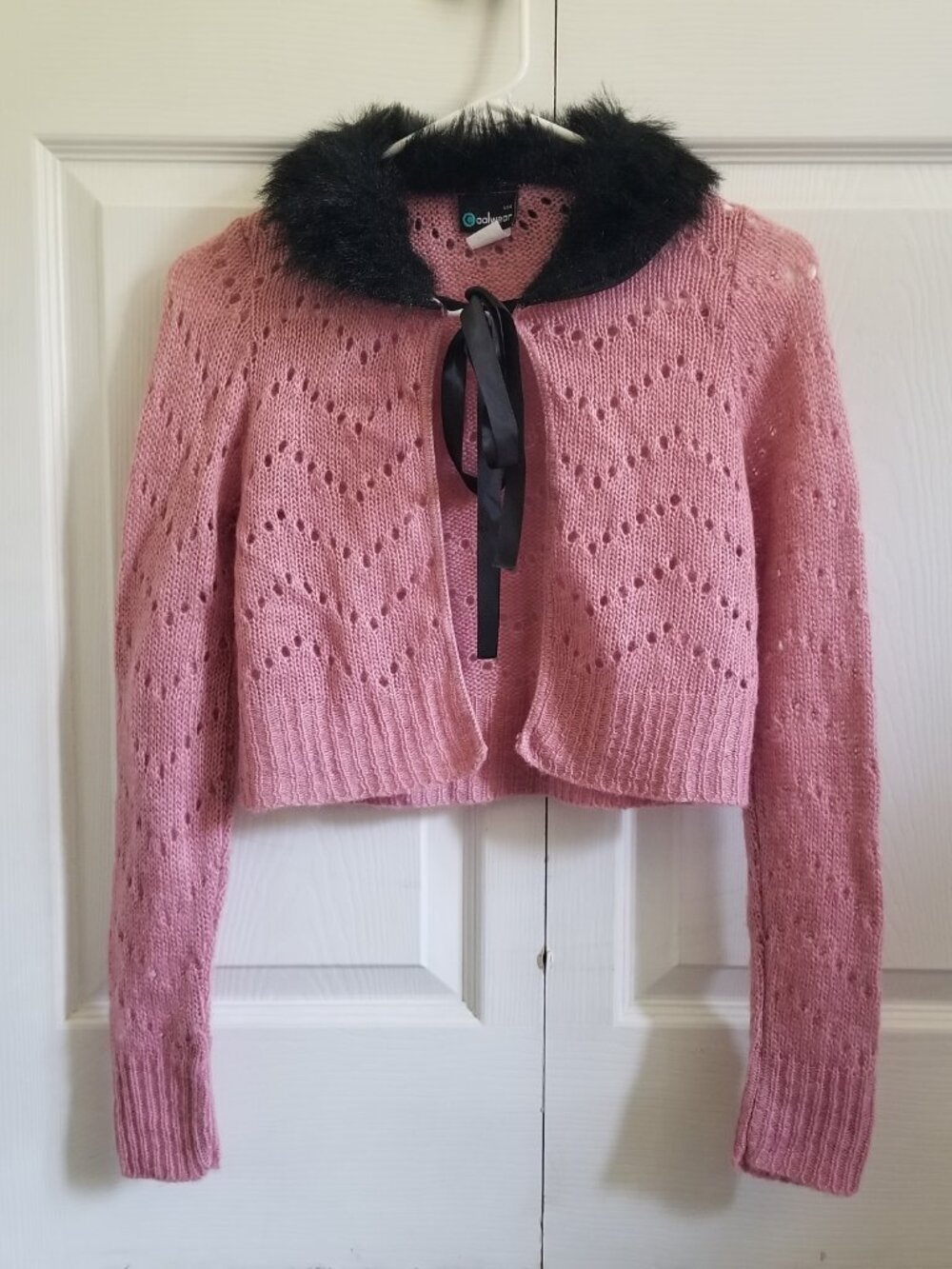 Vintage/Y2K Women's Sweater M Mauve Black Faux Fur Knit Cropped Shrug Cardigan